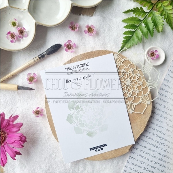 Chou & Flowers- Pochoir FLEUR MANDALA 2 - VIBRATIONS – Image 2